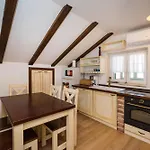 Stone House بيت للعطل *