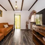 Stone House بيت للعطل *