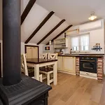 Stone House بيت للعطل Ražanac