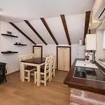 Stone House بيت للعطل *