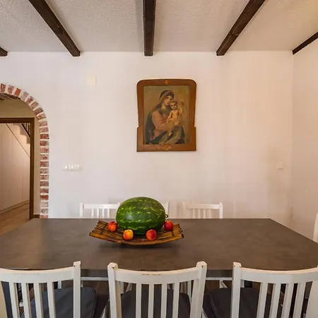 Vakantiehuis Stone House