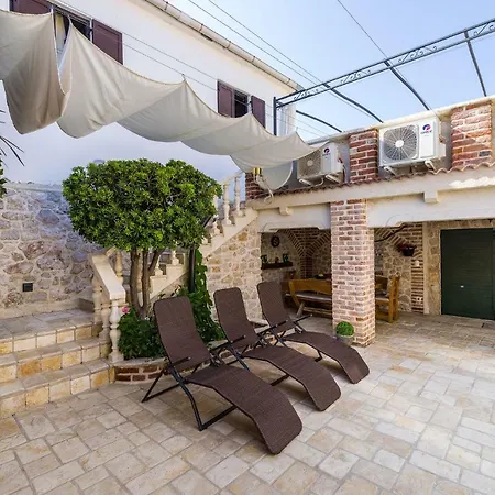 Vakantiehuis Stone House