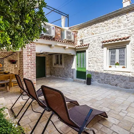 Vakantiehuis Stone House