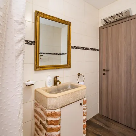 Ferienhaus Stone House Ražanac