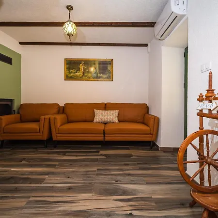 Stone House Holiday home Razanac