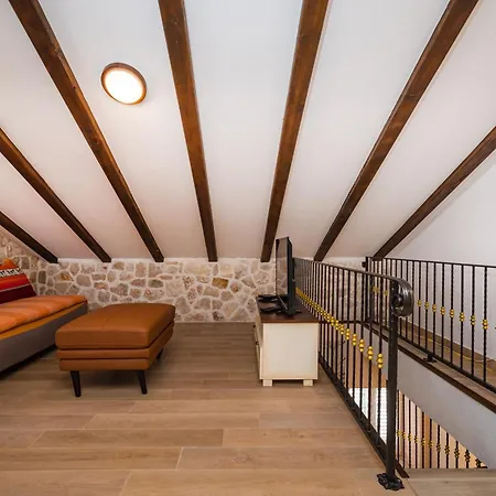 Holiday home Stone House Razanac