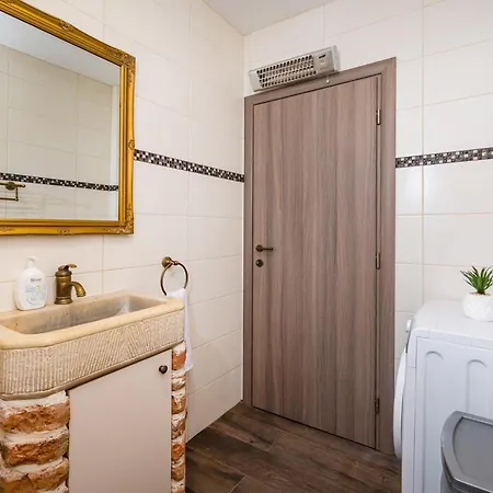 Stone House Ražanac