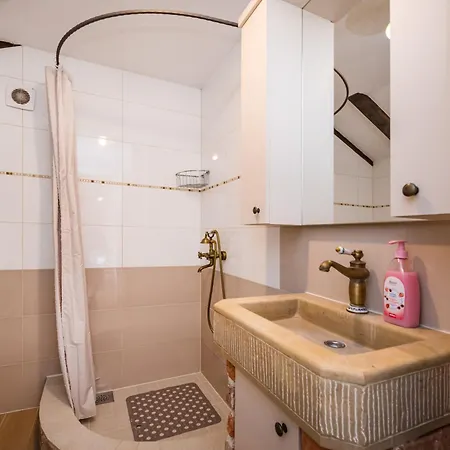 Ferienhaus Stone House Ražanac