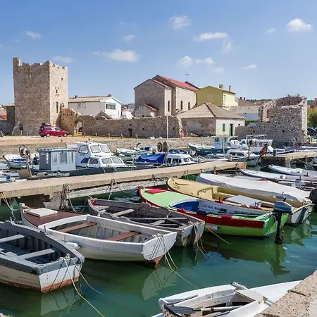 Stone House Ferienhaus