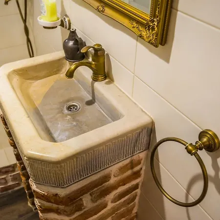 Stone House * Ražanac