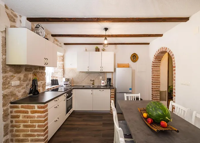 Сasa de vacaciones Stone House *