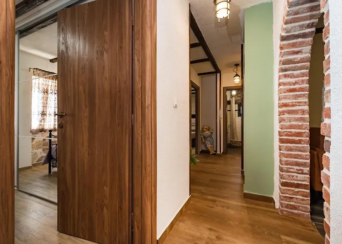 Stone House Сasa de vacaciones