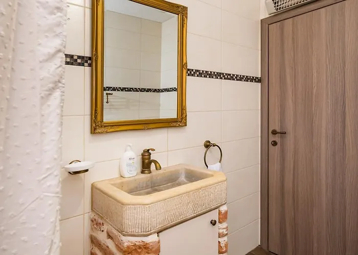 Сasa de vacaciones Stone House Ražanac