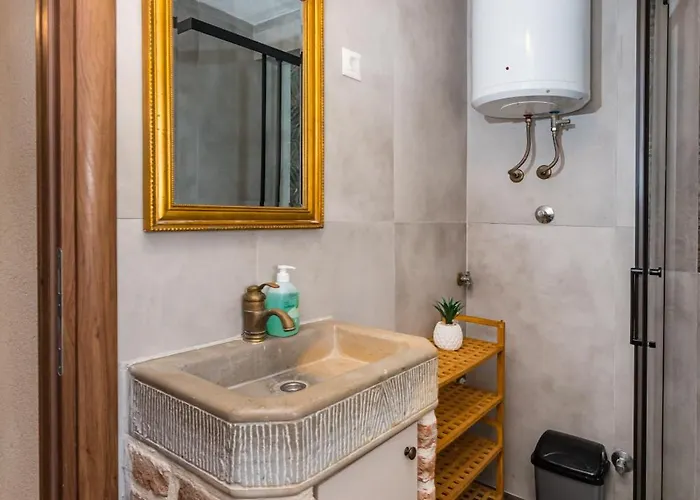 Сasa de vacaciones Stone House *