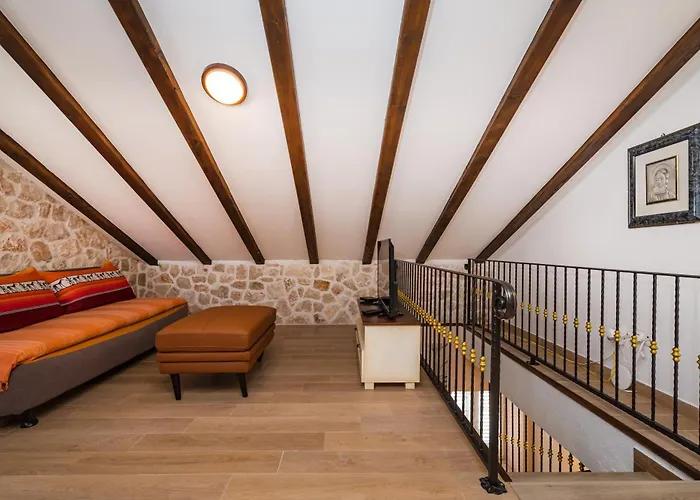 Сasa de vacaciones Stone House Ražanac