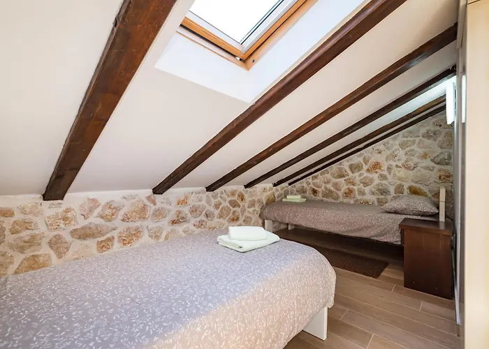 Stone House Ražanac