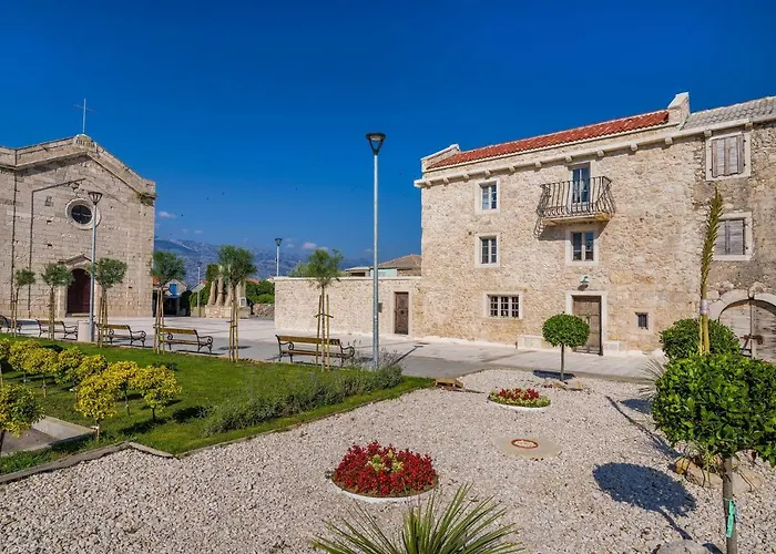 Stone House Hébergement de vacances *