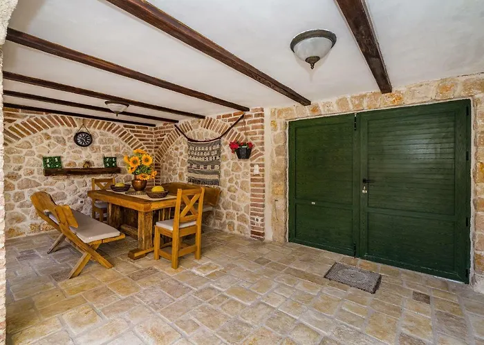 Stone House Сasa de vacaciones *