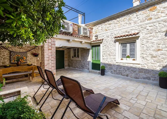 Сasa de vacaciones Stone House