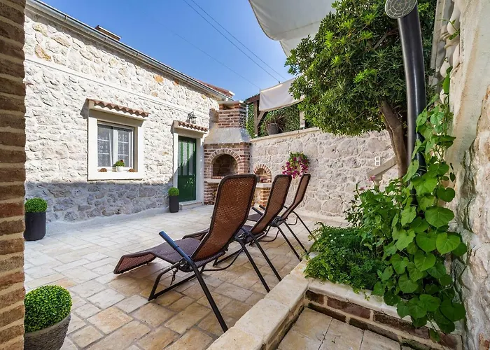 Stone House Сasa de vacaciones